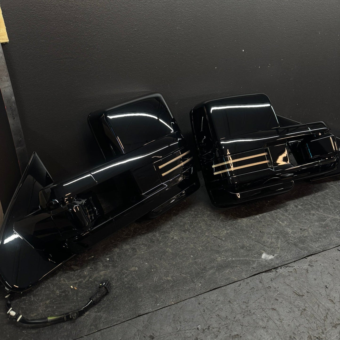 GM OEM Tow Mirrors (2014-2019)